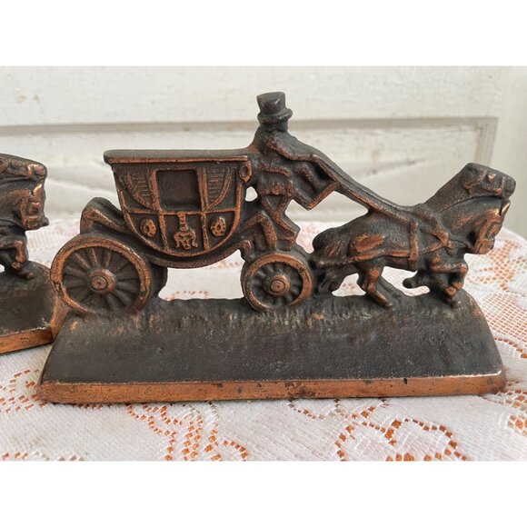 Vintage 1950s Cast Iron Copper Finish Stagecoach Bookends - Picture 6 of 9